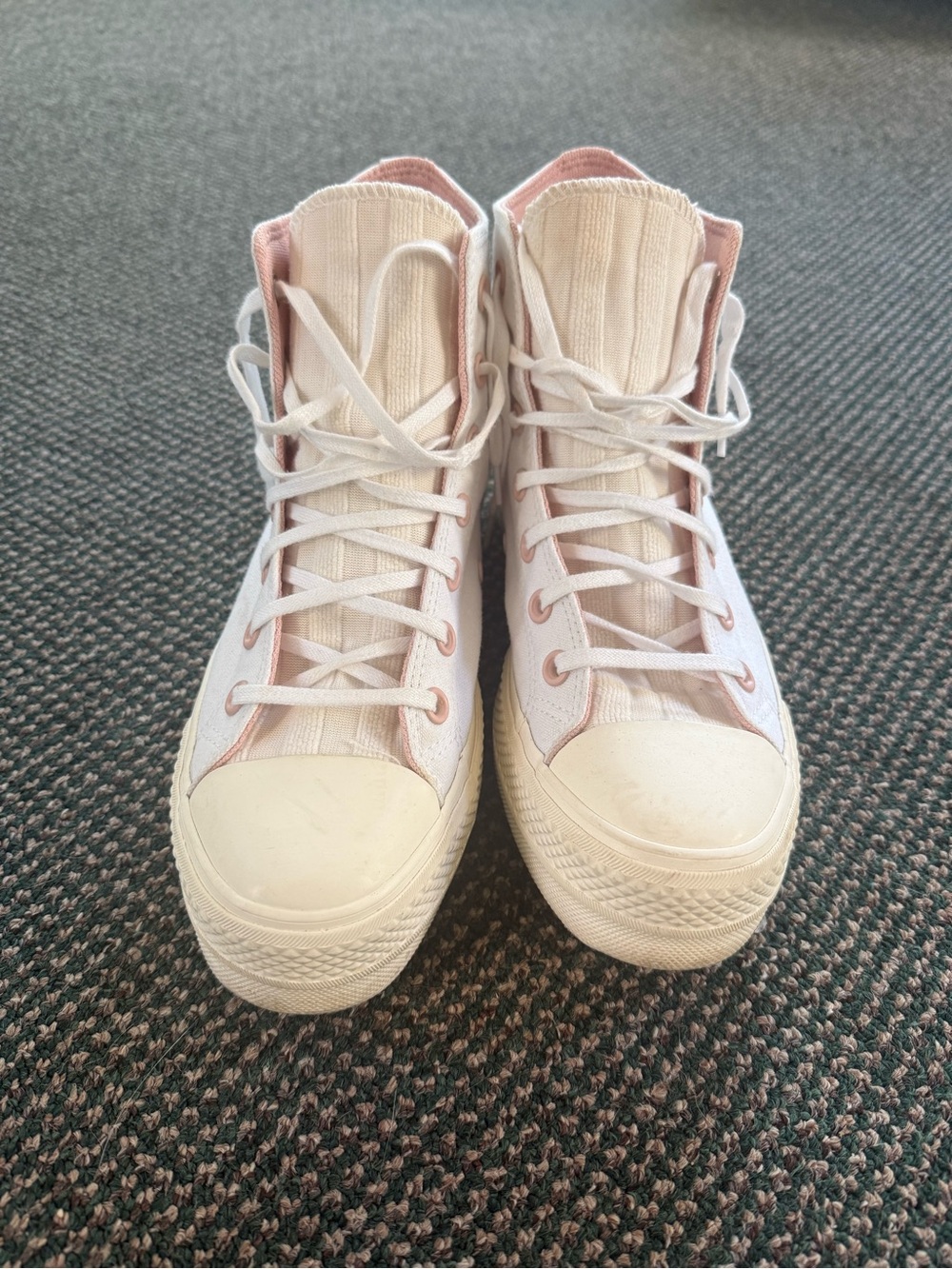 Women’s High-Top converse Canvas Sneakers in Light Pink and Cream